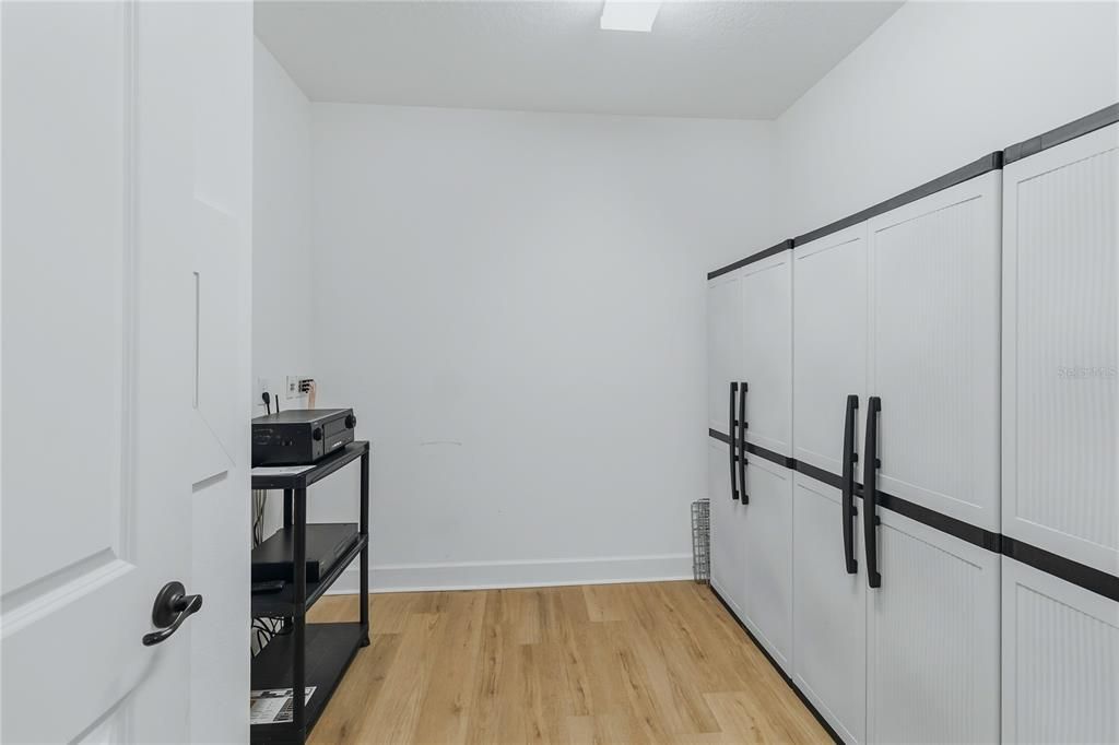 En Venta: $1,365,000 (6 camas, 4 baños, 5051 Pies cuadrados)