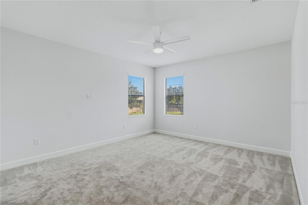 En Venta: $1,365,000 (6 camas, 4 baños, 5051 Pies cuadrados)