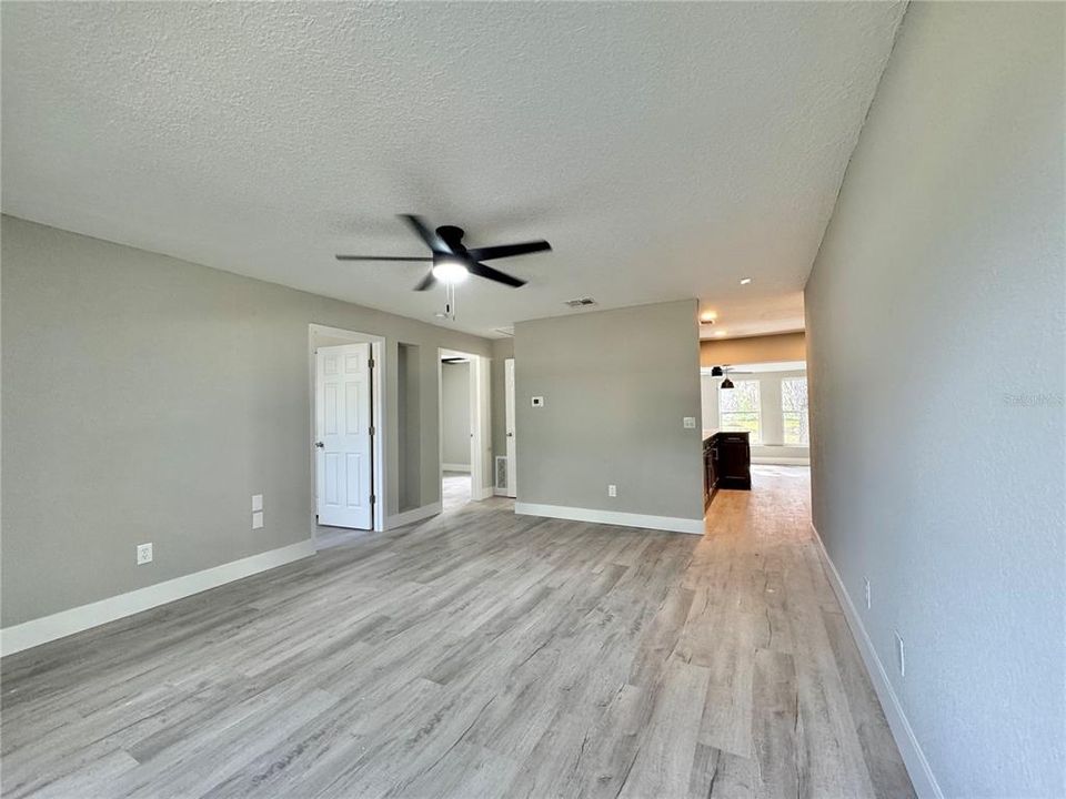 For Rent: $1,495 (2 beds, 1 baths, 1200 Square Feet)