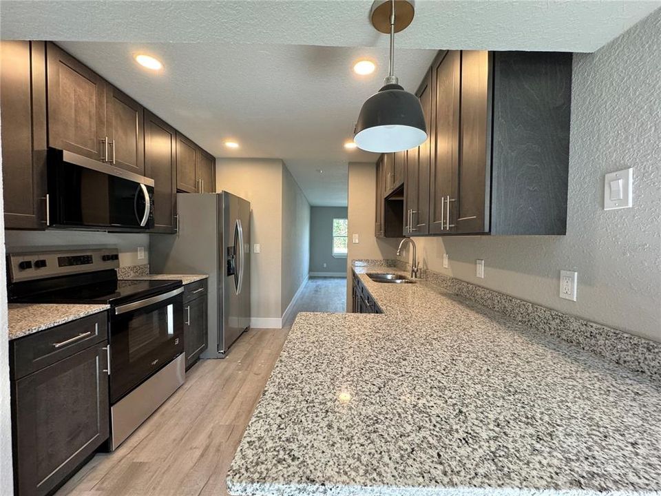 For Rent: $1,495 (2 beds, 1 baths, 1200 Square Feet)