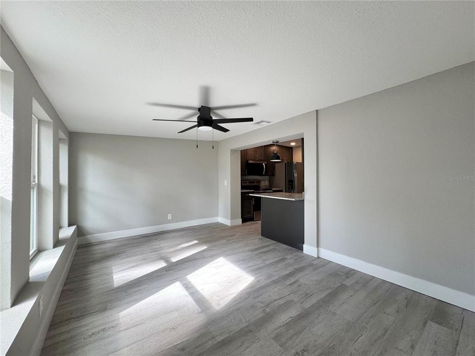 For Rent: $1,495 (2 beds, 1 baths, 1200 Square Feet)