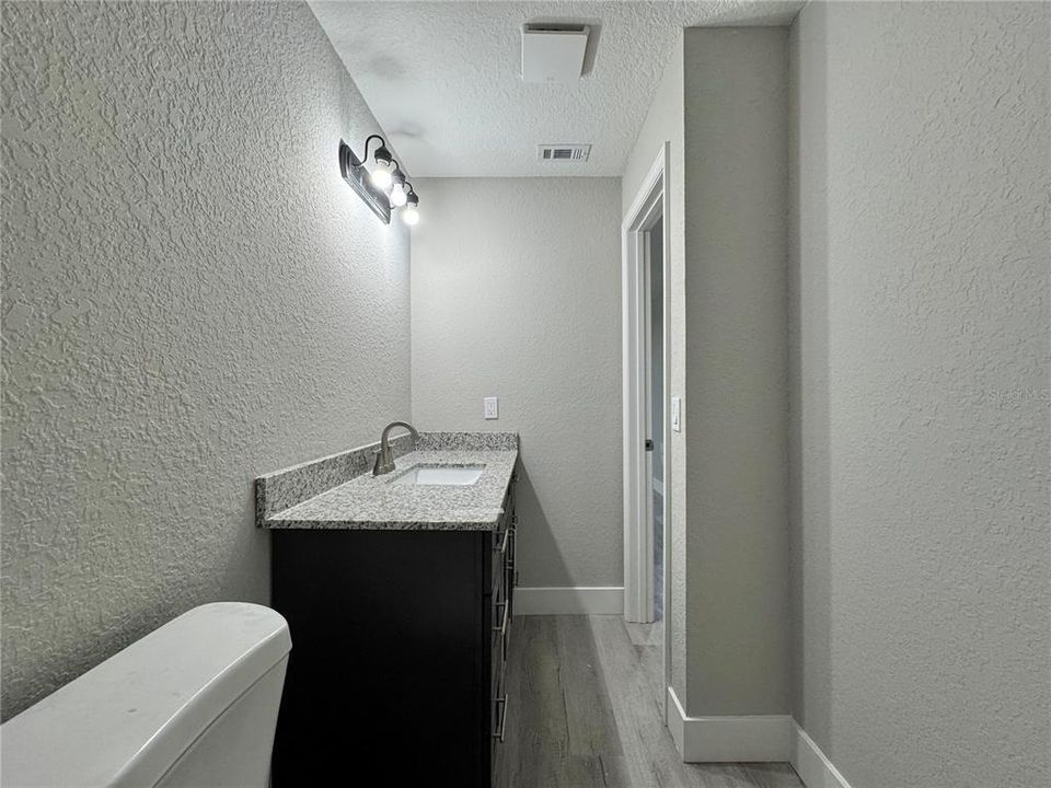 For Rent: $1,495 (2 beds, 1 baths, 1200 Square Feet)