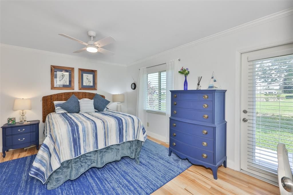 For Sale: $190,000 (2 beds, 2 baths, 1099 Square Feet)