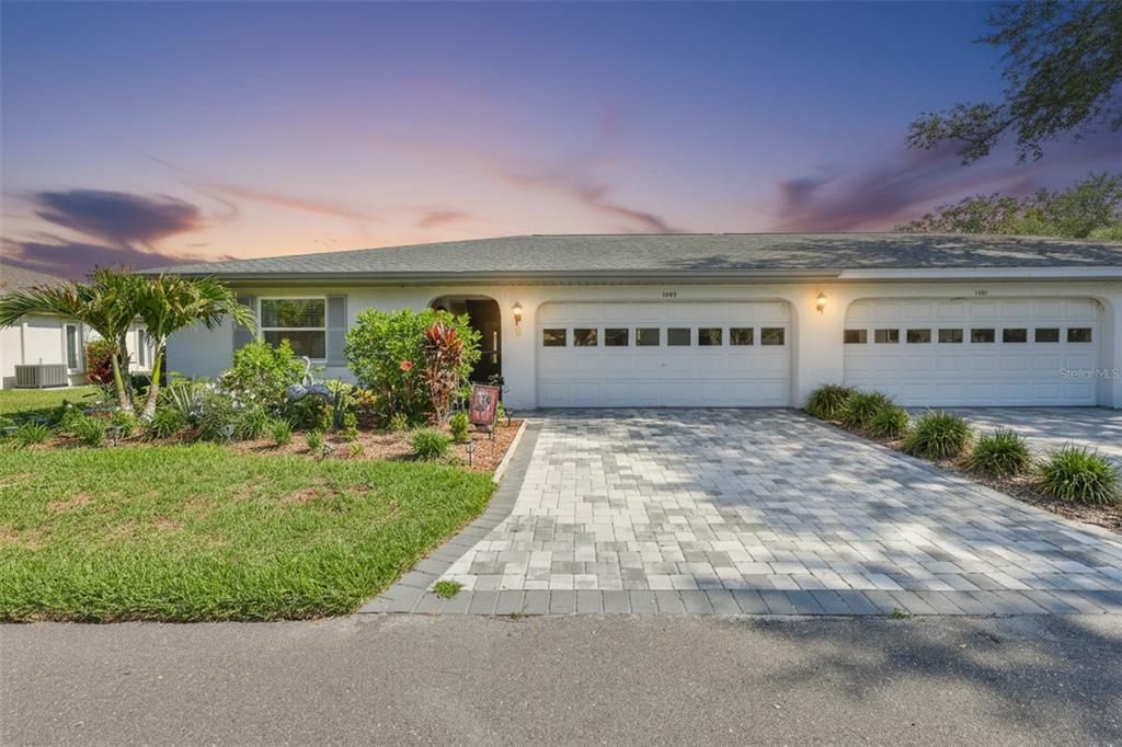 For Sale: $190,000 (2 beds, 2 baths, 1099 Square Feet)