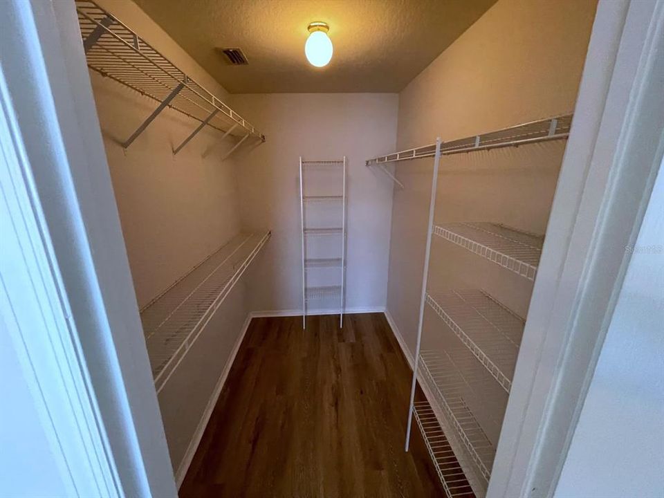 For Rent: $1,550 (2 beds, 2 baths, 1212 Square Feet)