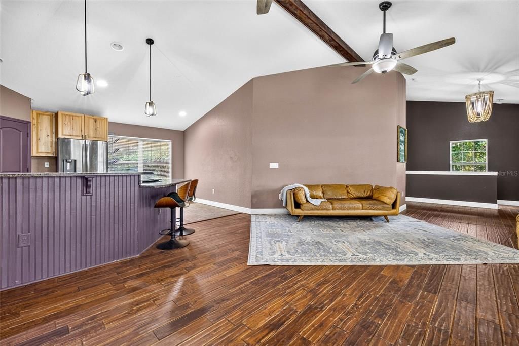 For Sale: $699,900 (5 beds, 4 baths, 3188 Square Feet)