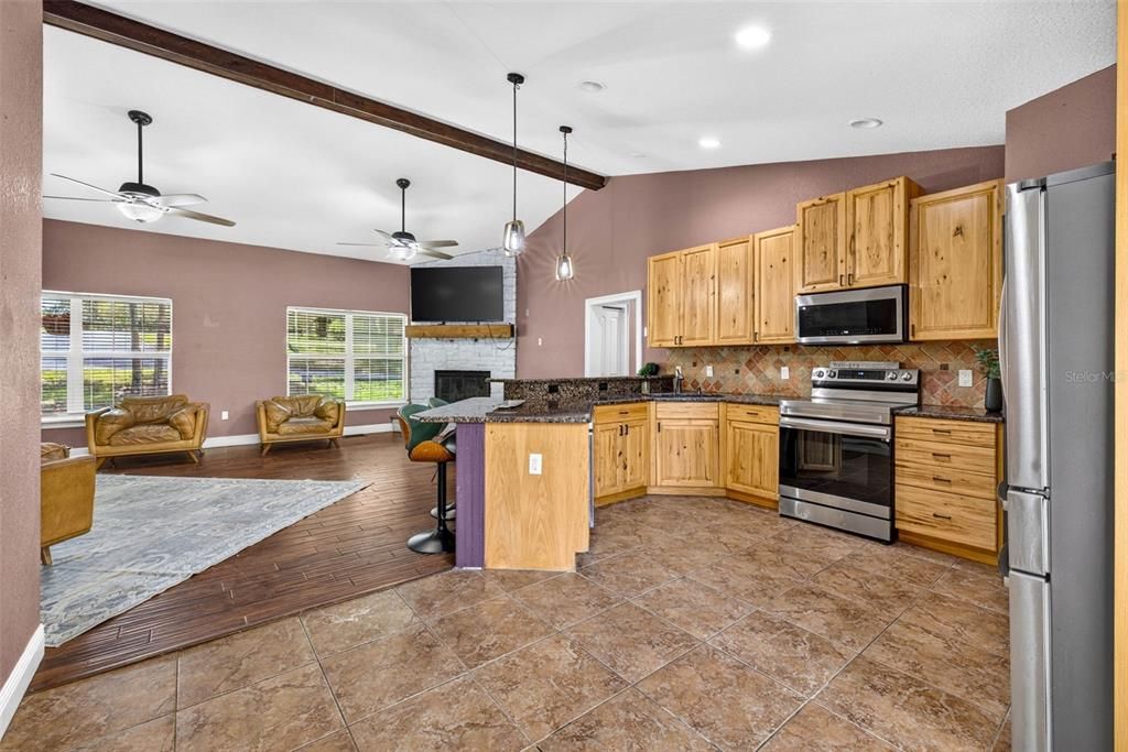 For Sale: $699,900 (5 beds, 4 baths, 3188 Square Feet)