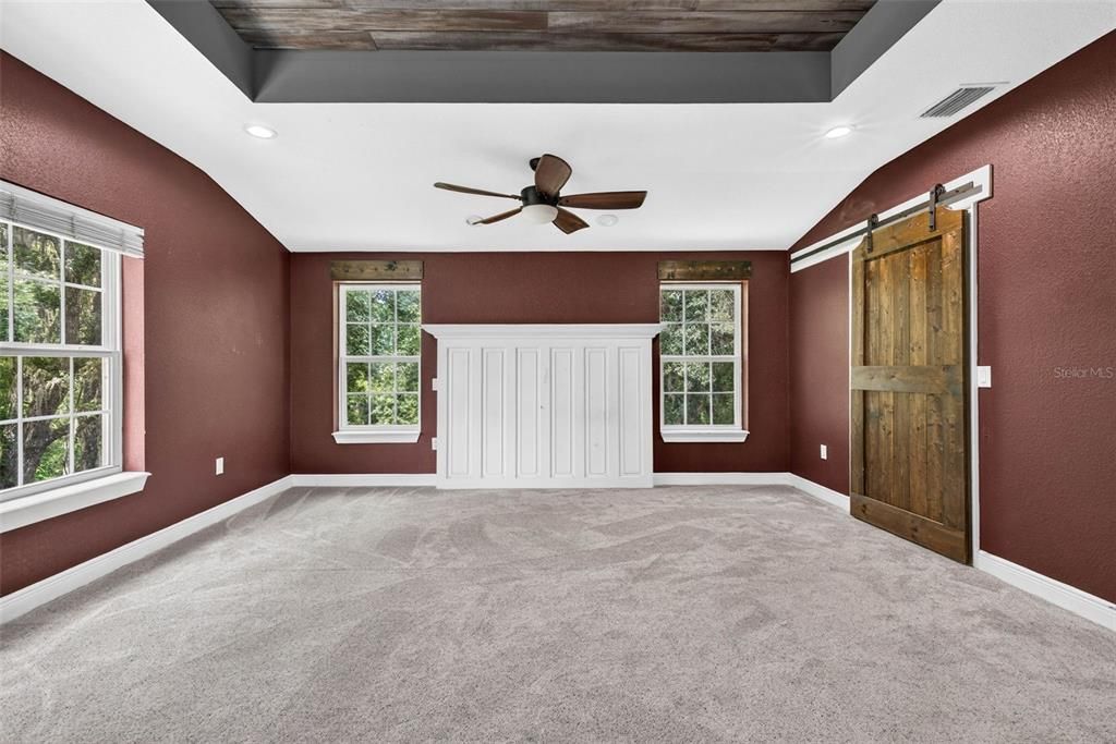 For Sale: $699,900 (5 beds, 4 baths, 3188 Square Feet)