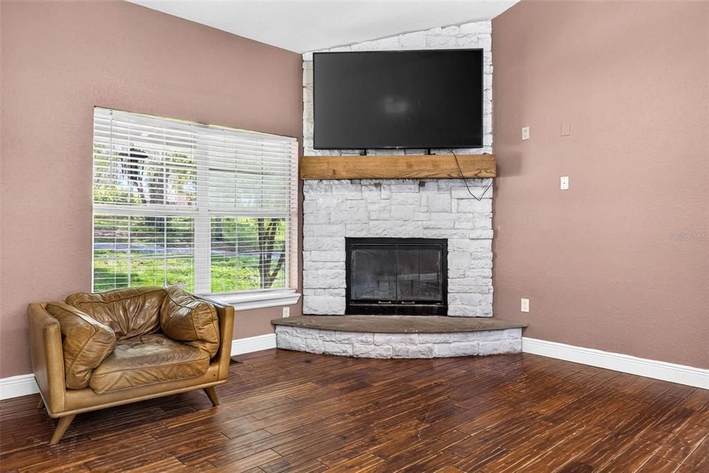 For Sale: $699,900 (5 beds, 4 baths, 3188 Square Feet)