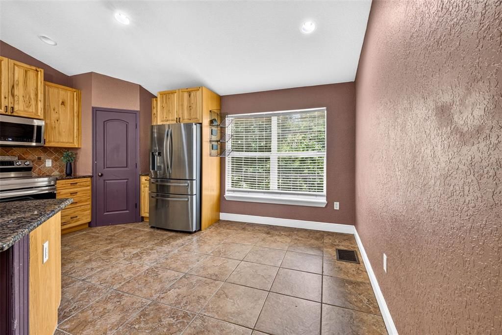 For Sale: $699,900 (5 beds, 4 baths, 3188 Square Feet)