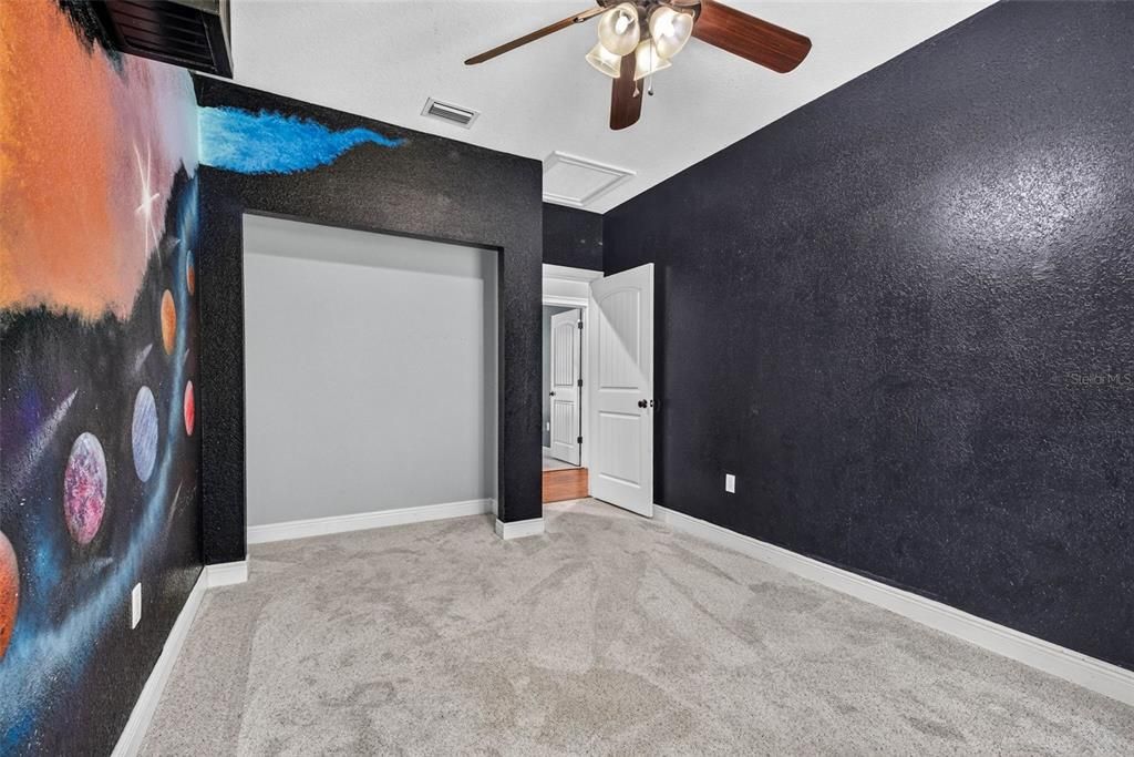For Sale: $699,900 (5 beds, 4 baths, 3188 Square Feet)