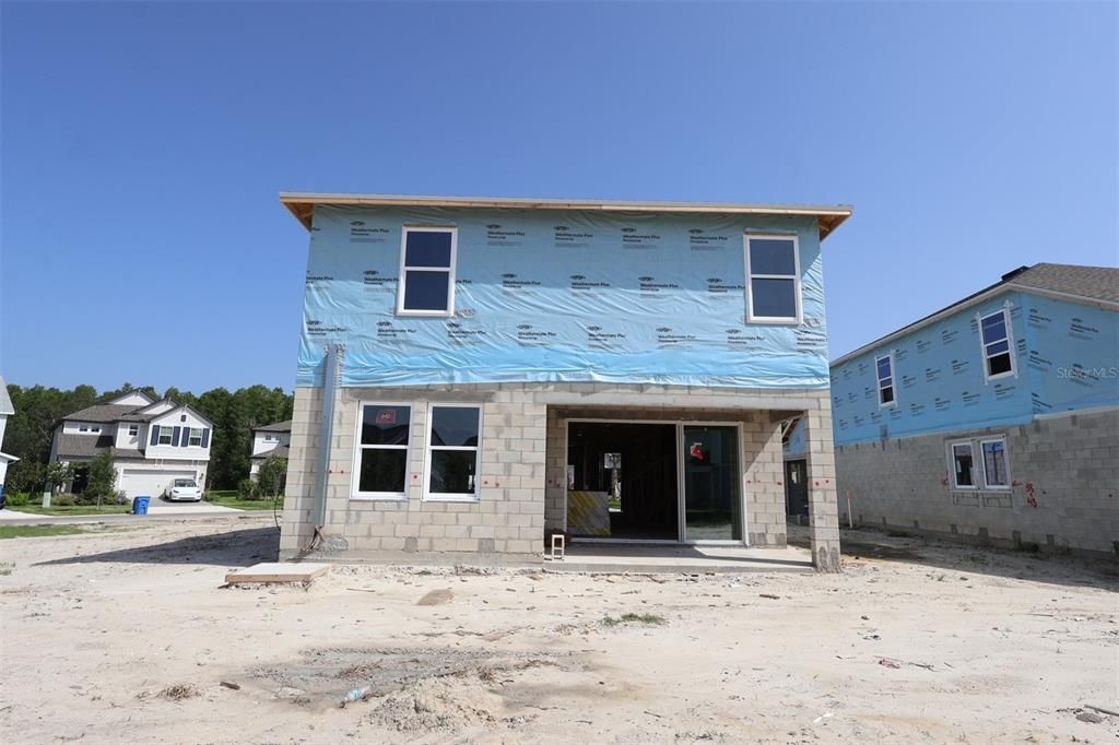 Active With Contract: $585,990 (4 beds, 2 baths, 2805 Square Feet)