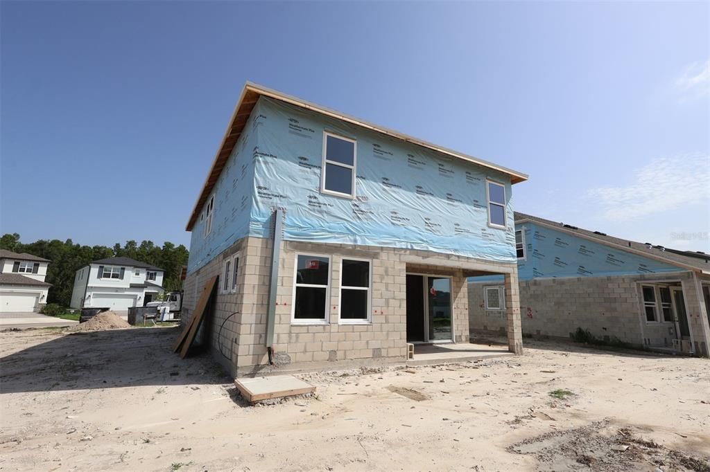 Active With Contract: $585,990 (4 beds, 2 baths, 2805 Square Feet)