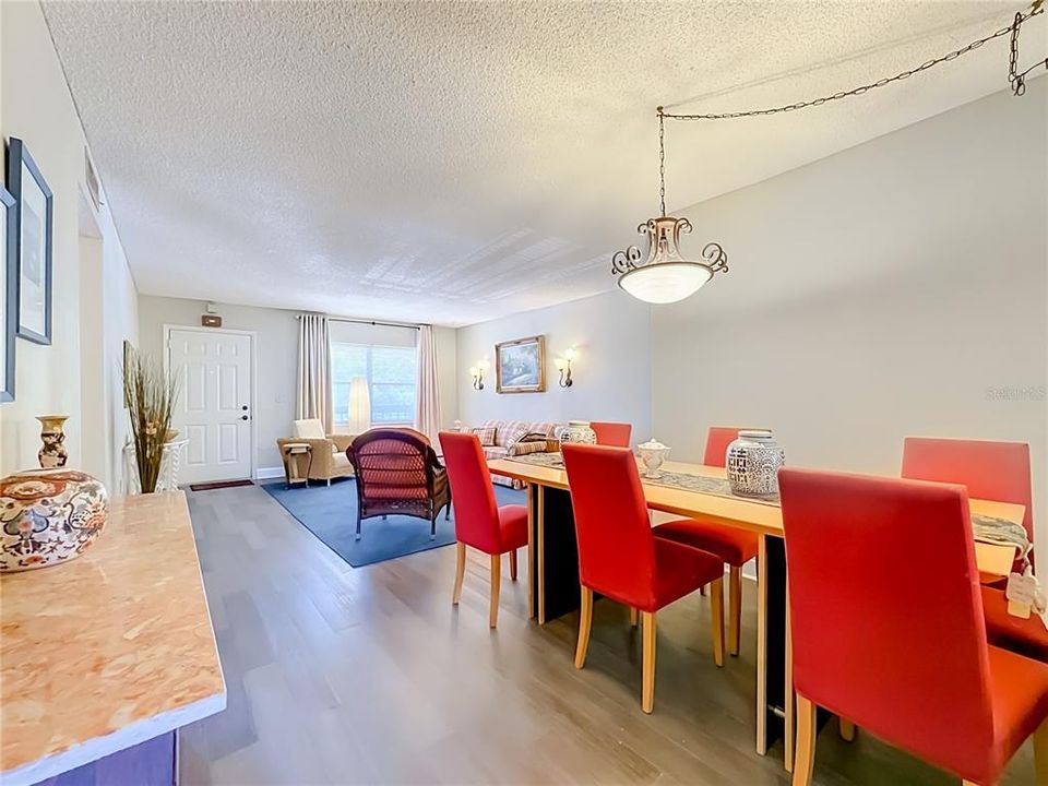 En Venta: $149,000 (2 camas, 2 baños, 1144 Pies cuadrados)
