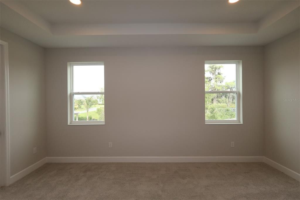 En Venta: $779,990 (4 camas, 3 baños, 2740 Pies cuadrados)