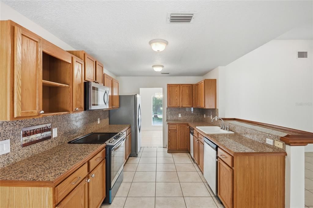 For Sale: $395,000 (3 beds, 2 baths, 1930 Square Feet)