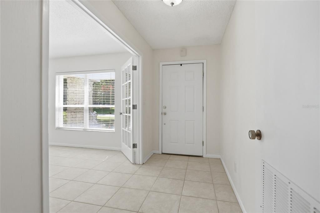 For Sale: $395,000 (3 beds, 2 baths, 1930 Square Feet)