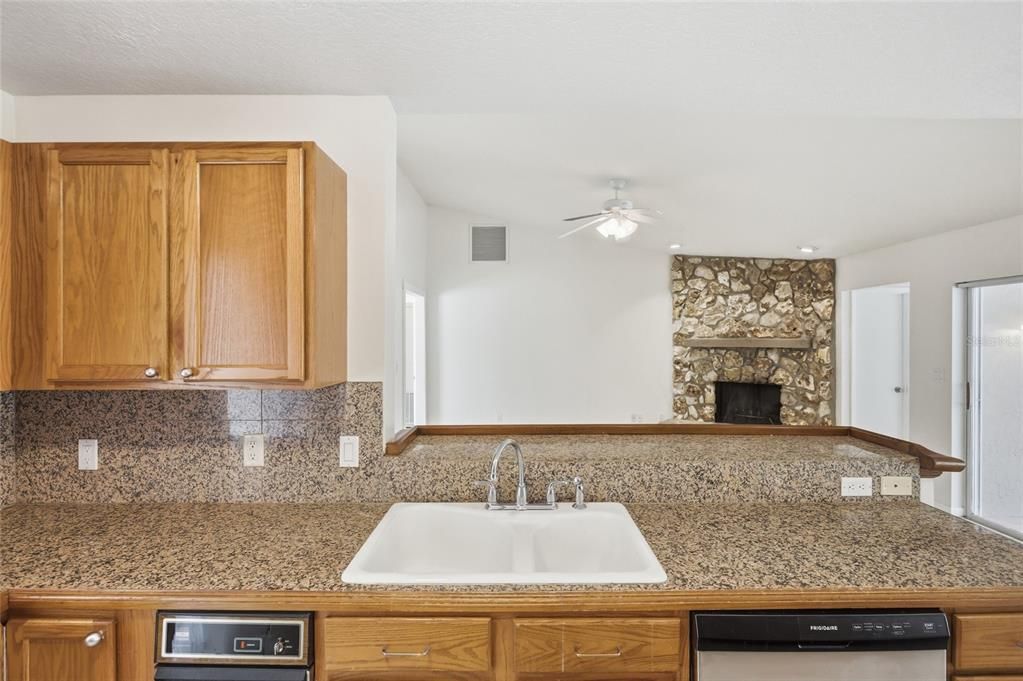For Sale: $395,000 (3 beds, 2 baths, 1930 Square Feet)