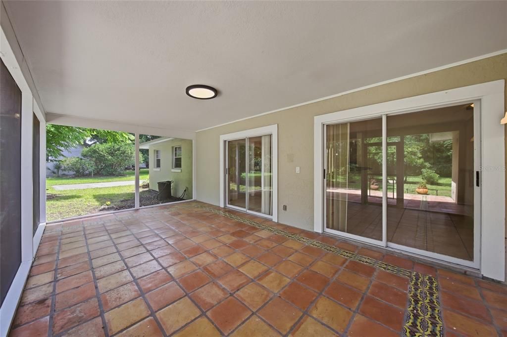 For Sale: $395,000 (3 beds, 2 baths, 1930 Square Feet)