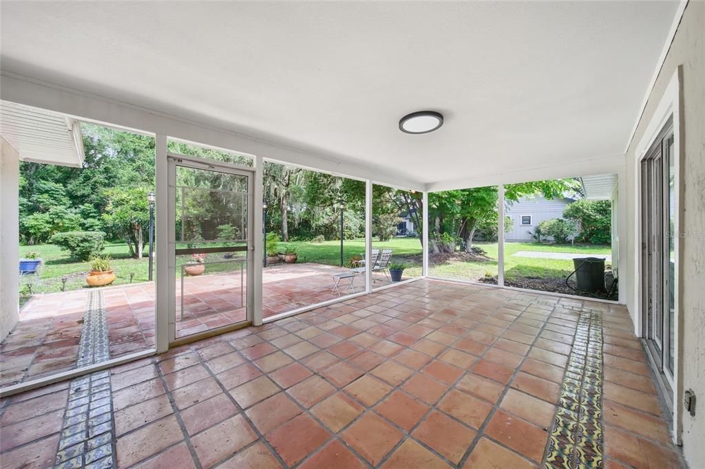 For Sale: $395,000 (3 beds, 2 baths, 1930 Square Feet)