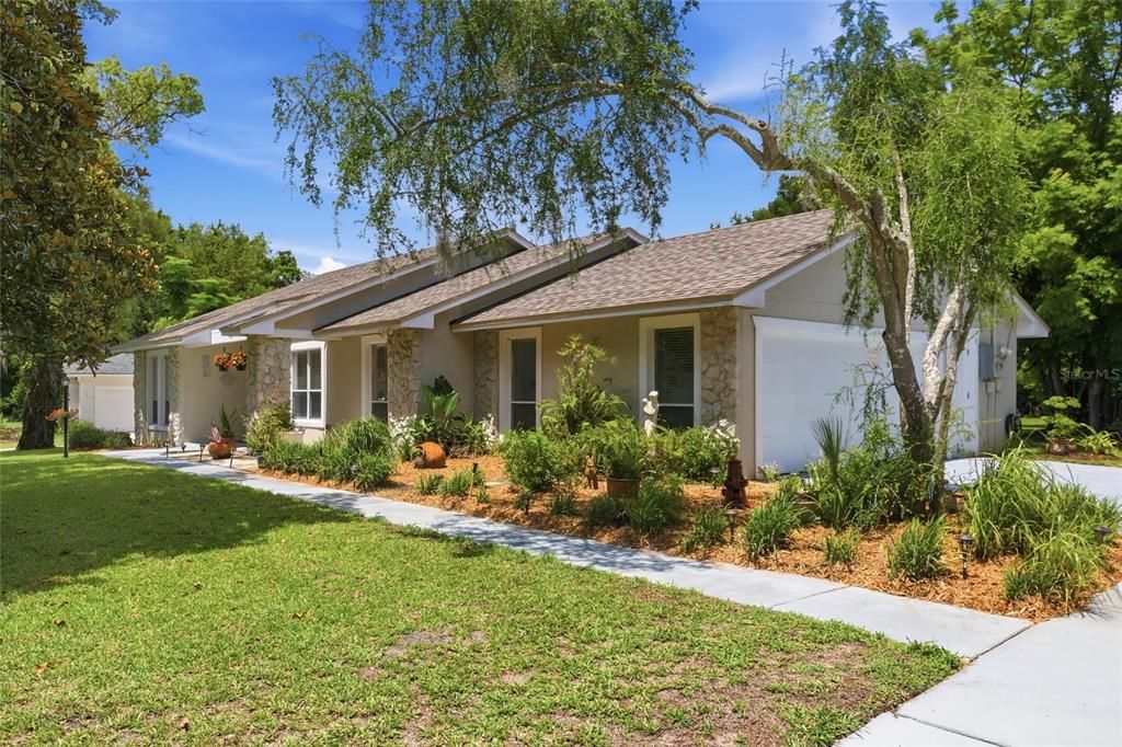 For Sale: $395,000 (3 beds, 2 baths, 1930 Square Feet)