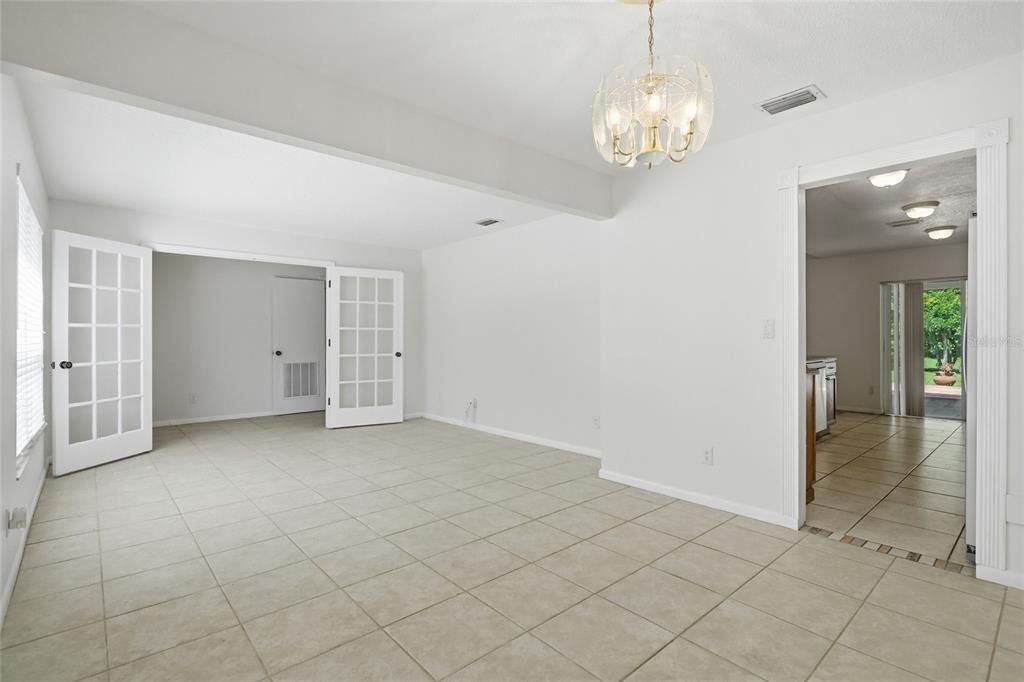 For Sale: $395,000 (3 beds, 2 baths, 1930 Square Feet)