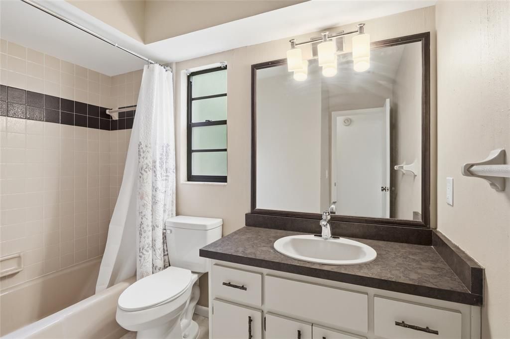 For Sale: $395,000 (3 beds, 2 baths, 1930 Square Feet)