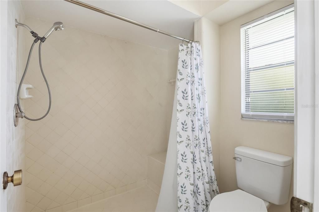 For Sale: $395,000 (3 beds, 2 baths, 1930 Square Feet)