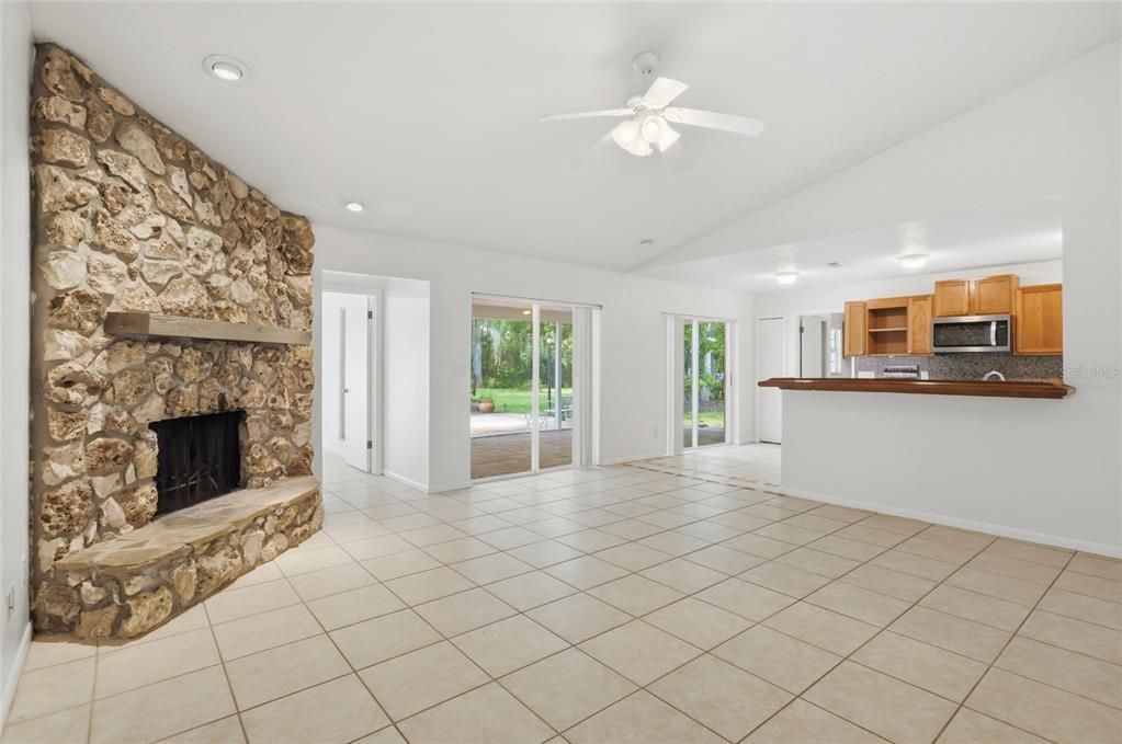 For Sale: $395,000 (3 beds, 2 baths, 1930 Square Feet)