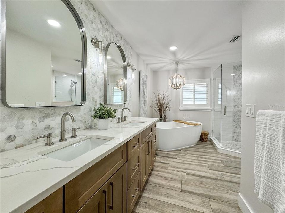 En Venta: $1,725,000 (3 camas, 2 baños, 2160 Pies cuadrados)