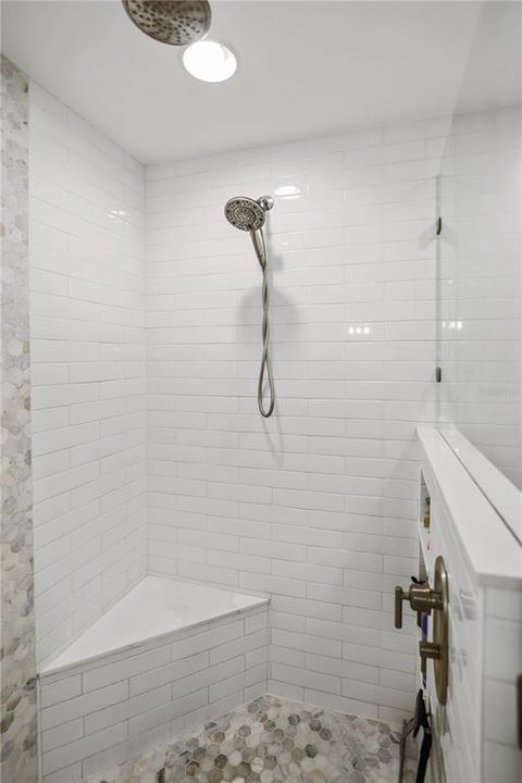 En Venta: $1,725,000 (3 camas, 2 baños, 2160 Pies cuadrados)