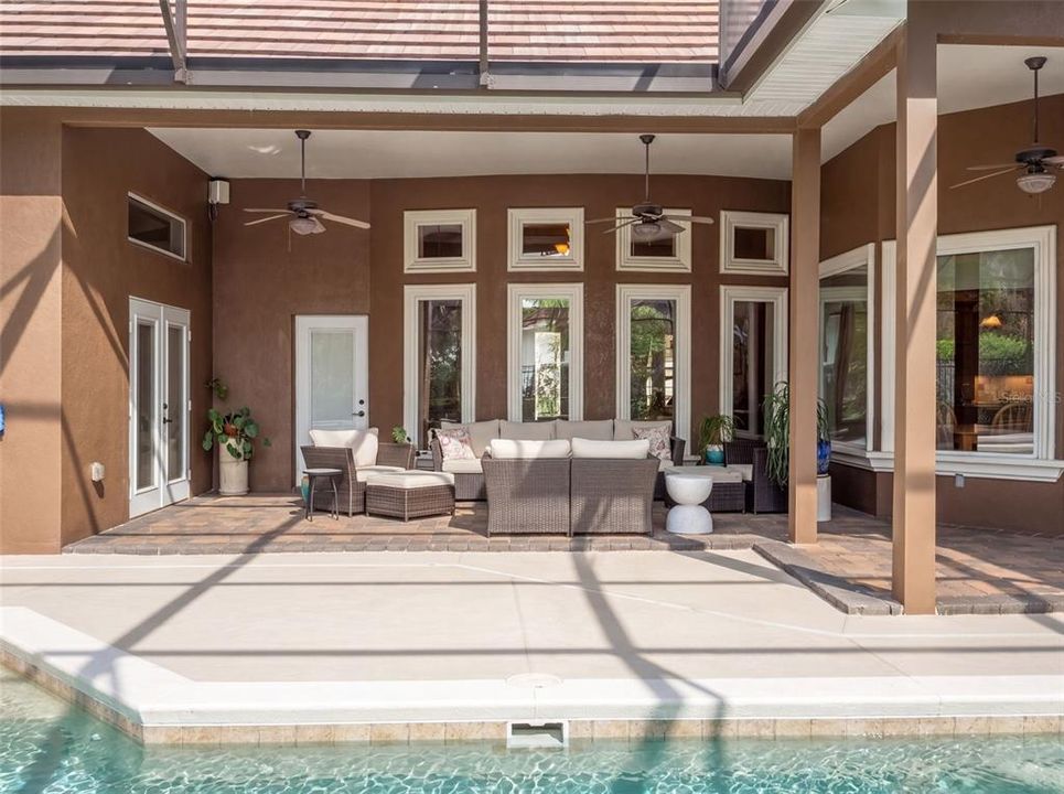 На продажу: $1,375,000 (4 спален, 4 ванн, 4178 Квадратных фут)