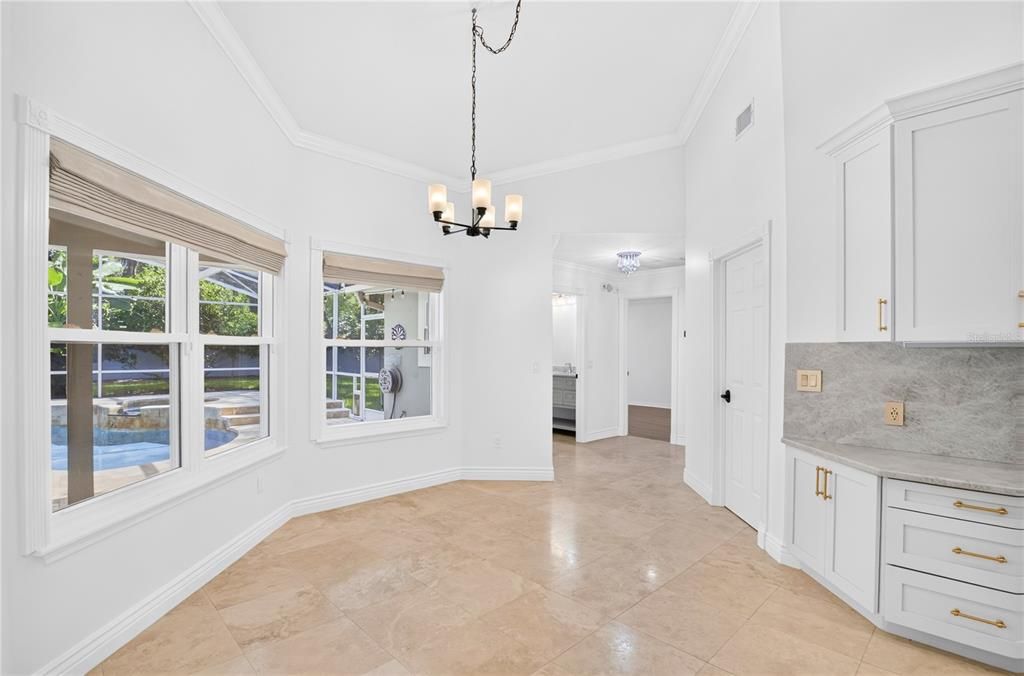 На продажу: $925,000 (4 спален, 3 ванн, 2476 Квадратных фут)