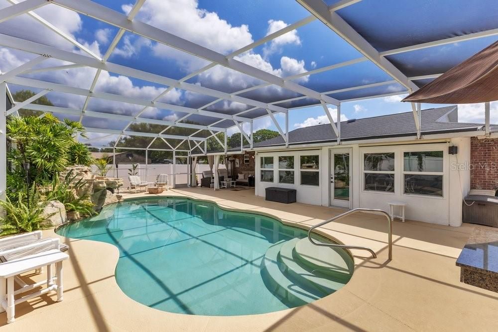 For Sale: $439,900 (3 beds, 2 baths, 1538 Square Feet)