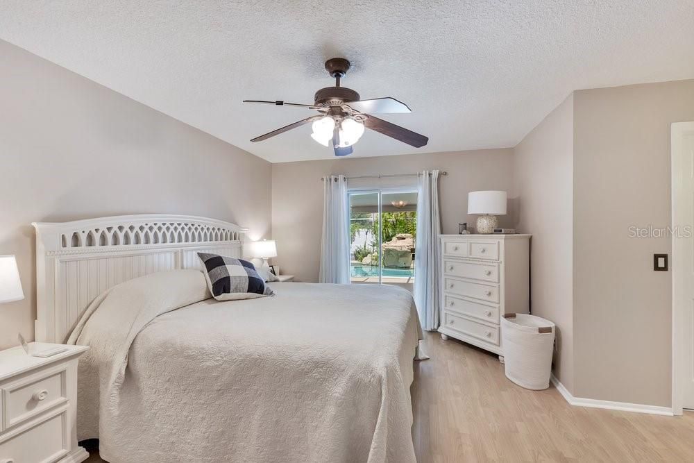 For Sale: $439,900 (3 beds, 2 baths, 1538 Square Feet)