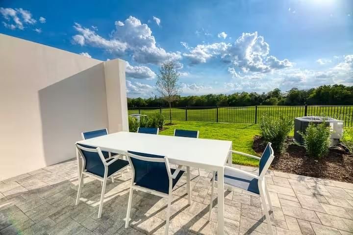 En Venta: $419,000 (3 camas, 2 baños, 1659 Pies cuadrados)