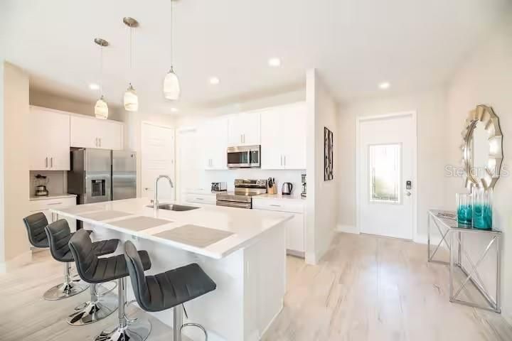 En Venta: $419,000 (3 camas, 2 baños, 1659 Pies cuadrados)
