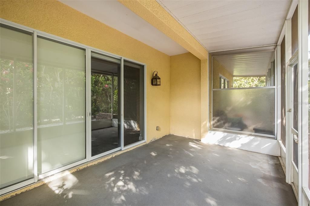 For Sale: $375,000 (3 beds, 2 baths, 1900 Square Feet)