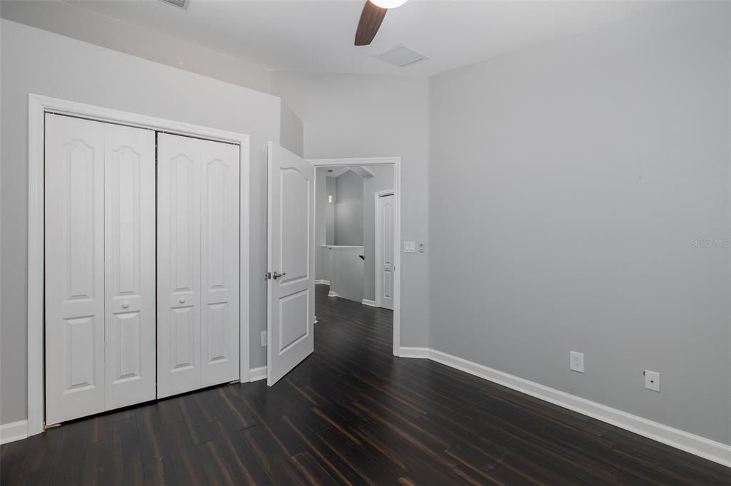 For Sale: $375,000 (3 beds, 2 baths, 1900 Square Feet)