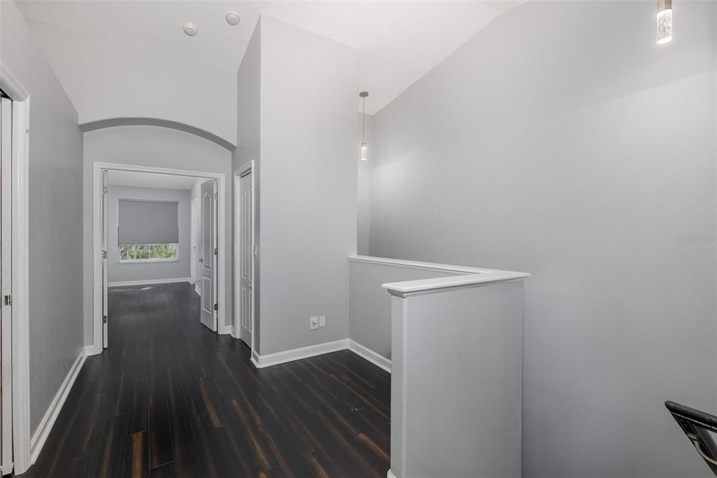 For Sale: $375,000 (3 beds, 2 baths, 1900 Square Feet)
