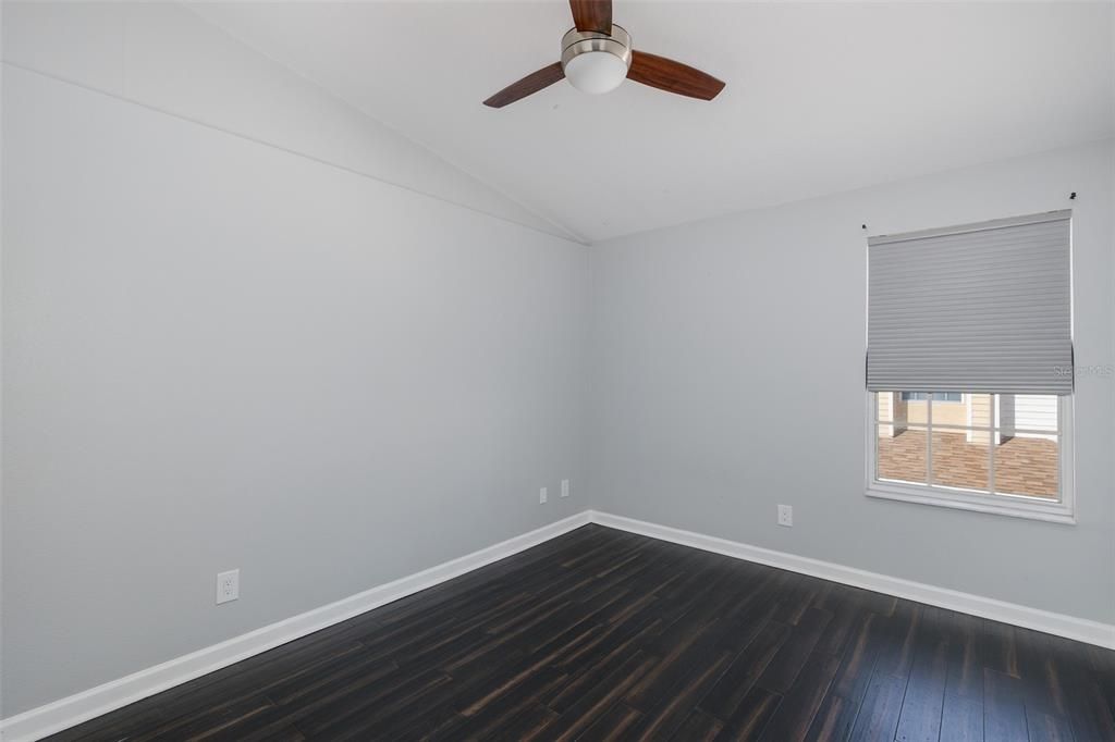 For Sale: $375,000 (3 beds, 2 baths, 1900 Square Feet)