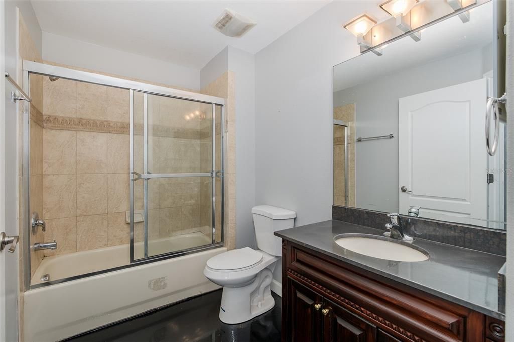 For Sale: $375,000 (3 beds, 2 baths, 1900 Square Feet)