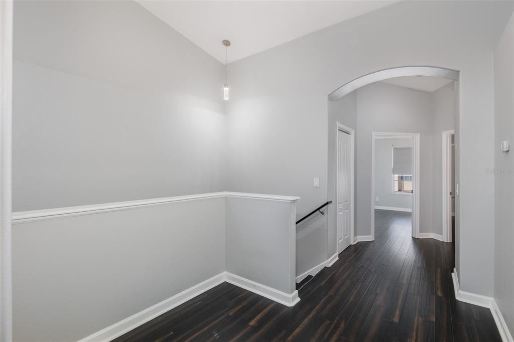 For Sale: $375,000 (3 beds, 2 baths, 1900 Square Feet)