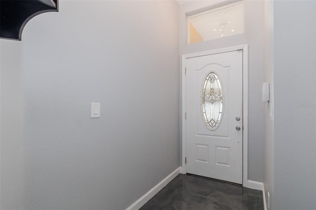For Sale: $375,000 (3 beds, 2 baths, 1900 Square Feet)