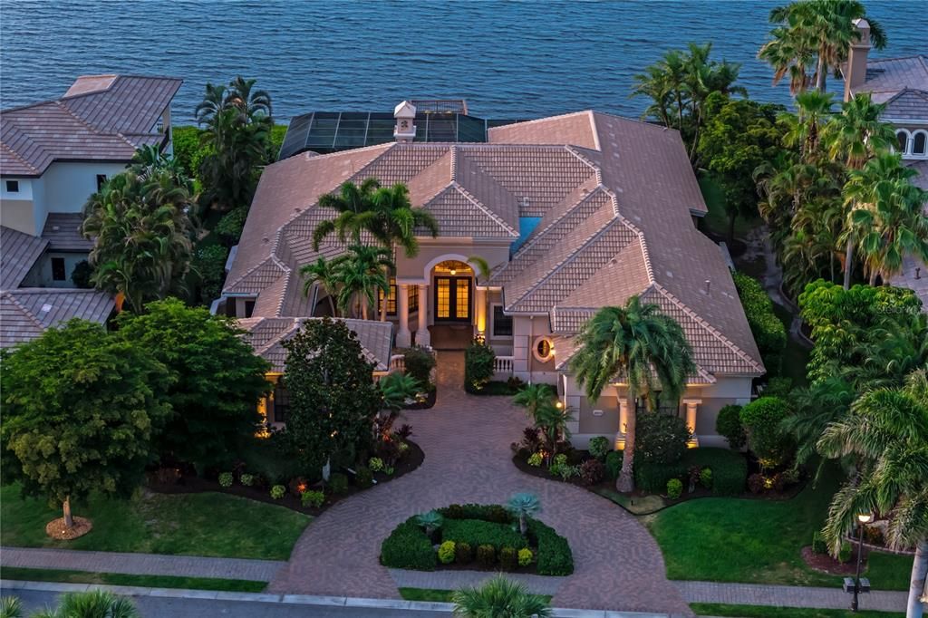 На продажу: $2,850,000 (4 спален, 4 ванн, 4414 Квадратных фут)