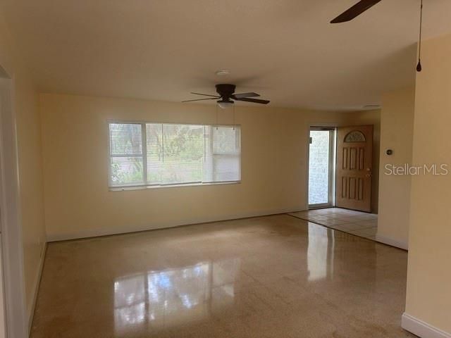 For Sale: $309,900 (3 beds, 2 baths, 1496 Square Feet)