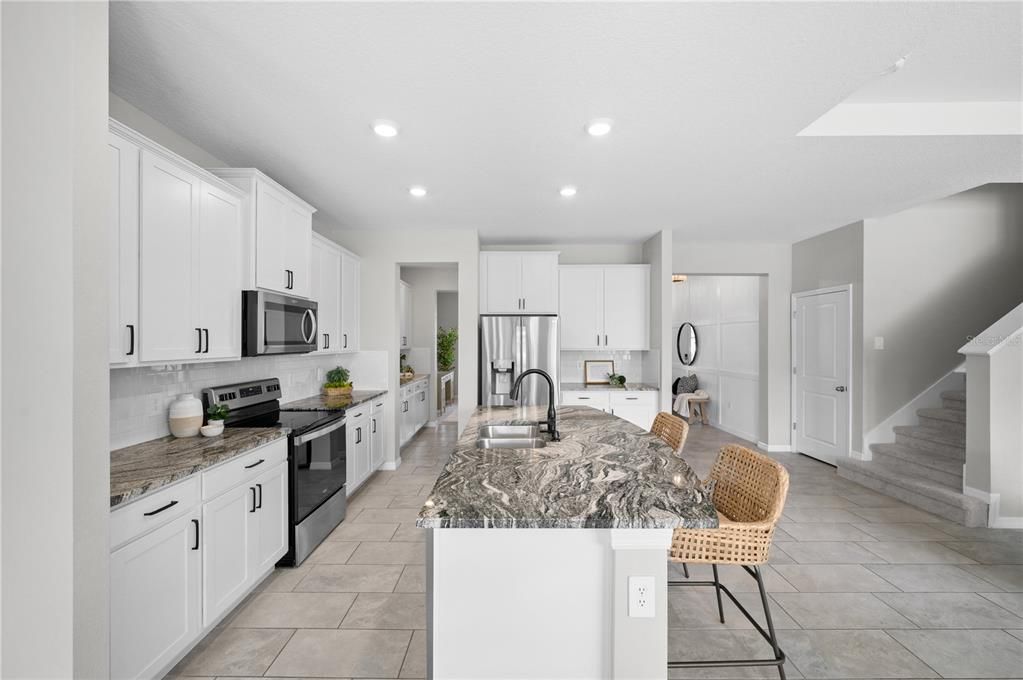 For Sale: $625,000 (4 beds, 3 baths, 3378 Square Feet)
