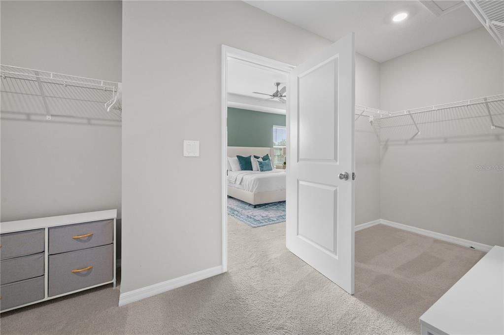 For Sale: $625,000 (4 beds, 3 baths, 3378 Square Feet)