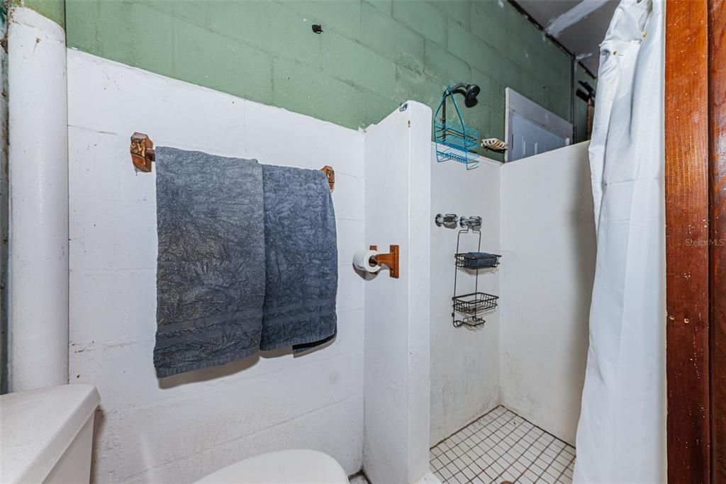 For Sale: $465,000 (2 beds, 2 baths, 964 Square Feet)
