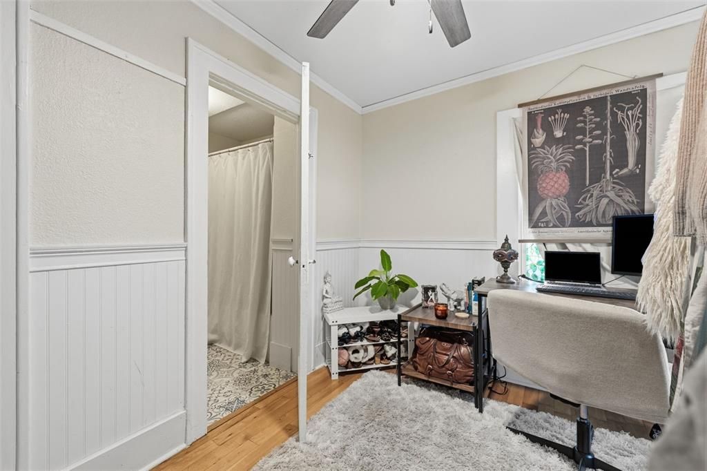 En Venta: $998,000 (6 camas, 5 baños, 2713 Pies cuadrados)
